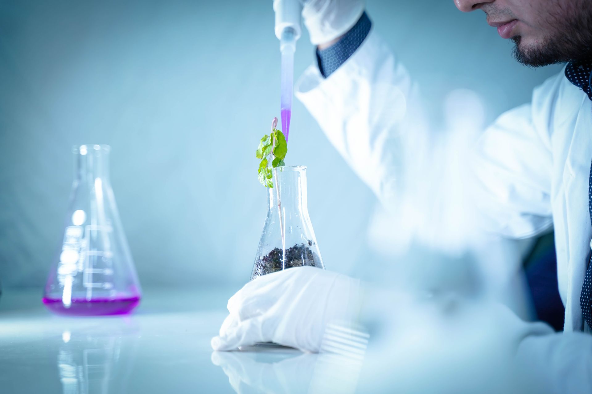 Choosing the Right Pharmaceutical Manufacturing Partner